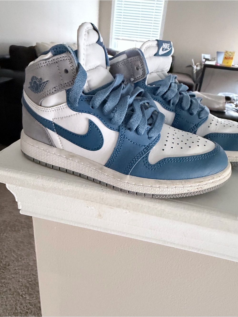 Excellent - Nike Air Jordan 1 Retro High OG 'True Blue' 13.5C
